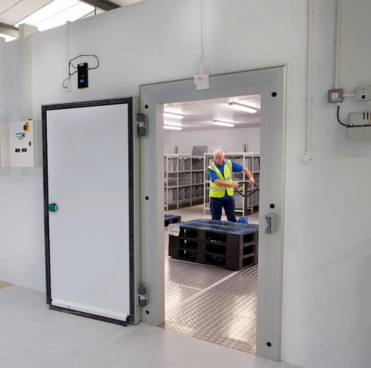 انظمة حلول التبريد انشاء حاوية تبريد للمزارع والعزب