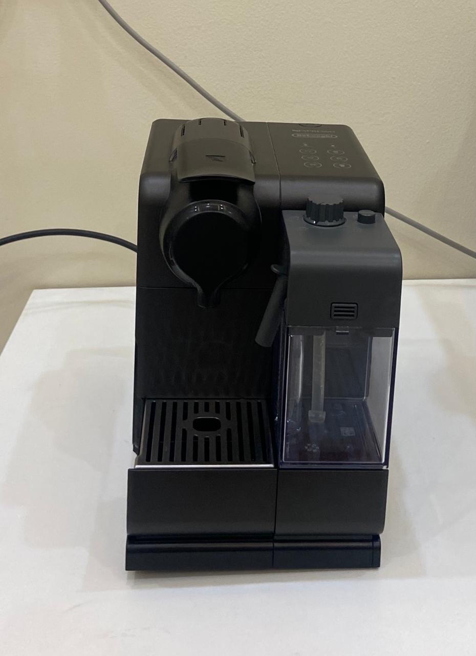 مكينة كوفي للبيع 

الحالة: جديده لكن بدون كرتون 
الأعطال : لا توجد 
السعر : 600 درهم شامل التوصيل 
الموقع : الفجيرة 
رقم التواصل فقط واتس أب 
0565887998