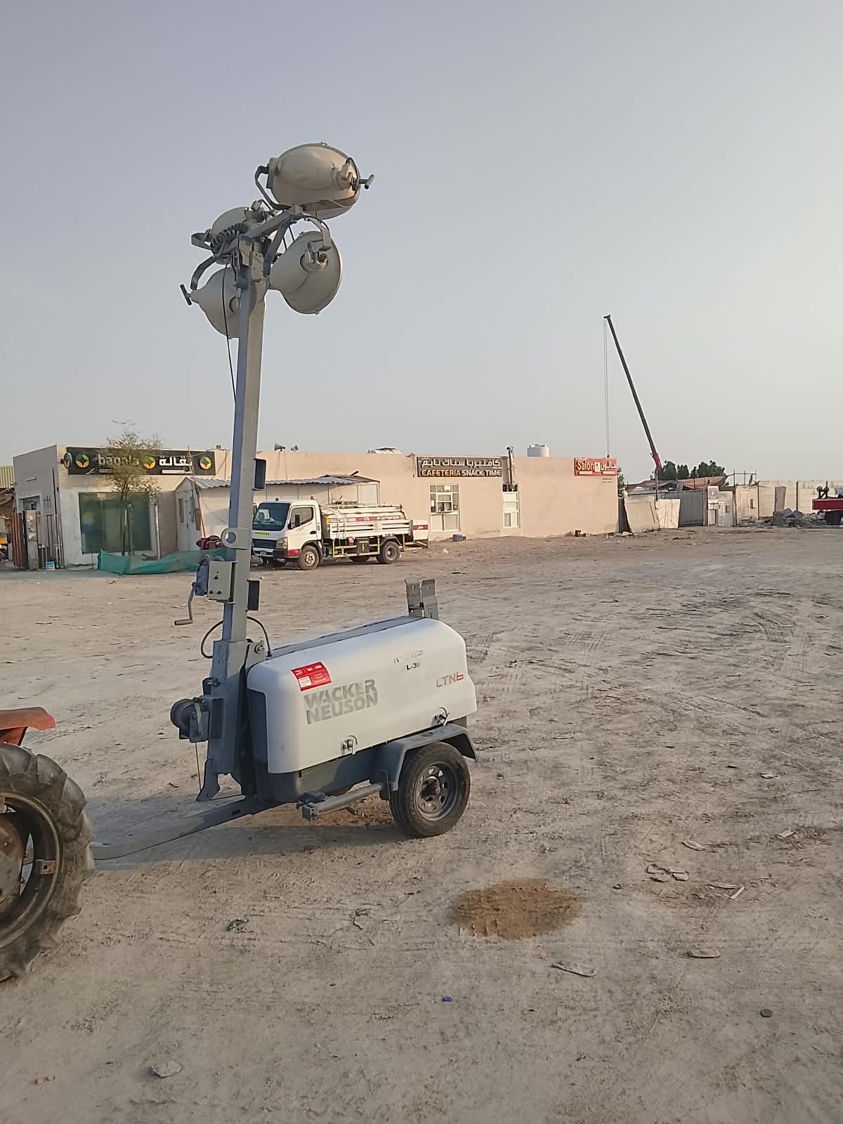 للبيع تاور لايت - برج انارة مع مولد كهربائي 6 kva